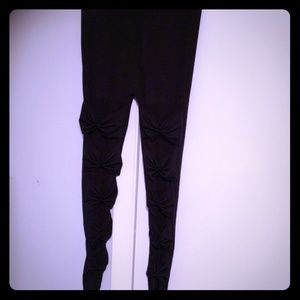 Black bow leggings